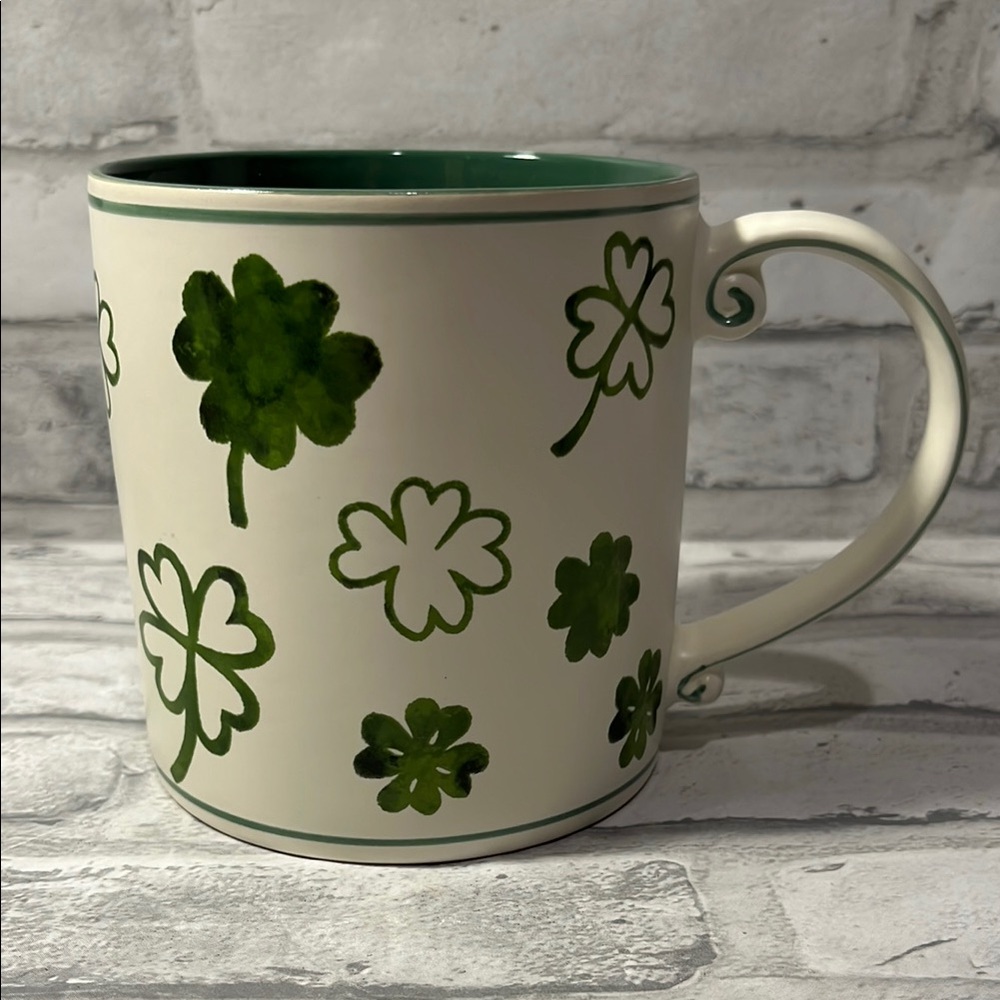 Spectrum designz Shamrock Mug with Green Interior 2019 St Patty Day 16 oz mug